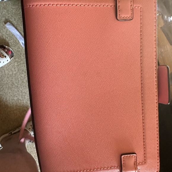 Pink Michael Kors crossbody purse. Had it a few years only used a few time. - Picture 2 of 4